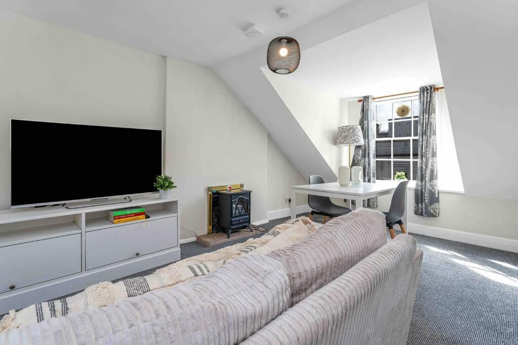 Stylish 1 Bedroom Apartment Edinburgh Luaran gambar